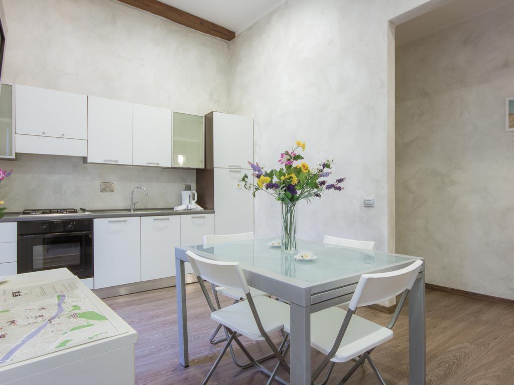 Piazza Pitti 2 Bedroom Appartamento *